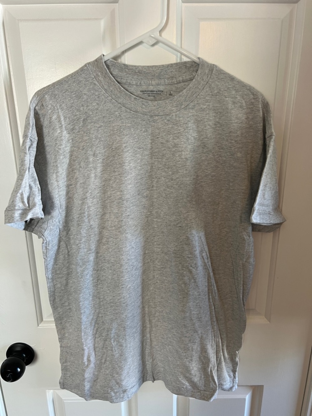 Abercrombie & Fitch Men's Light Gray Crewneck Tee